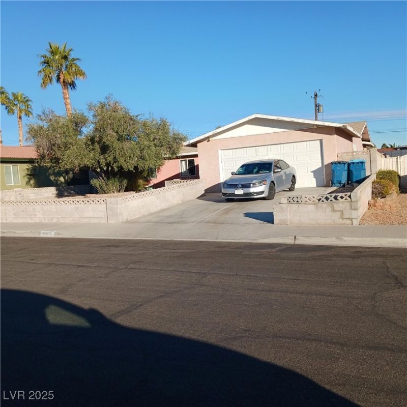 5324 Del Monte Avenue, Las Vegas, NV 89146 Main Photo
