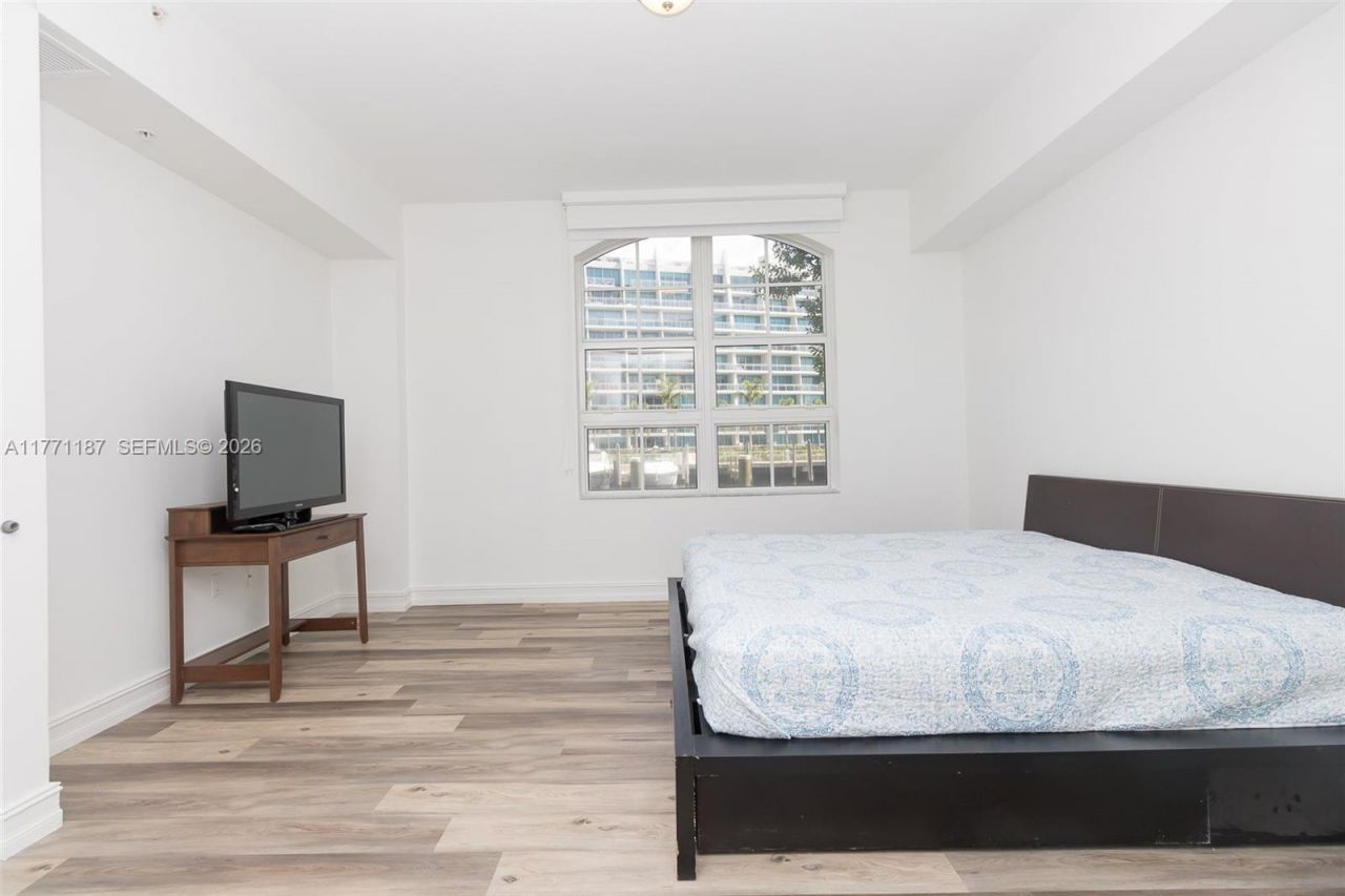 3001 NE 185th St, Unit 113, Aventura, FL 33180 Photo