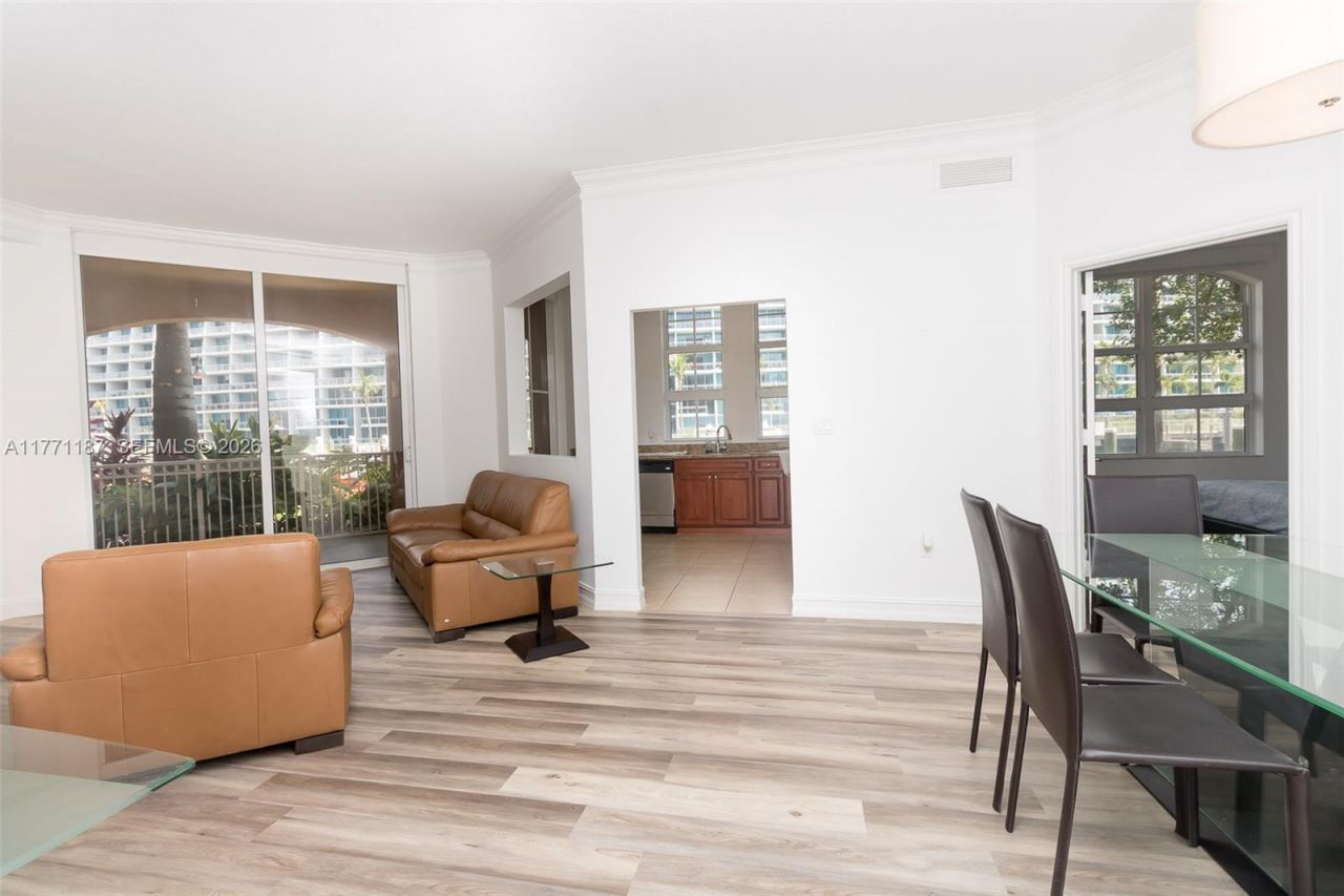 3001 NE 185th St, Unit 113, Aventura, FL 33180 Photo