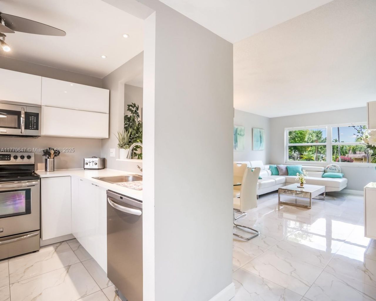 5121 W Oakland Park Blvd, Unit 205, Lauderdale Lakes, FL 33313 Photo