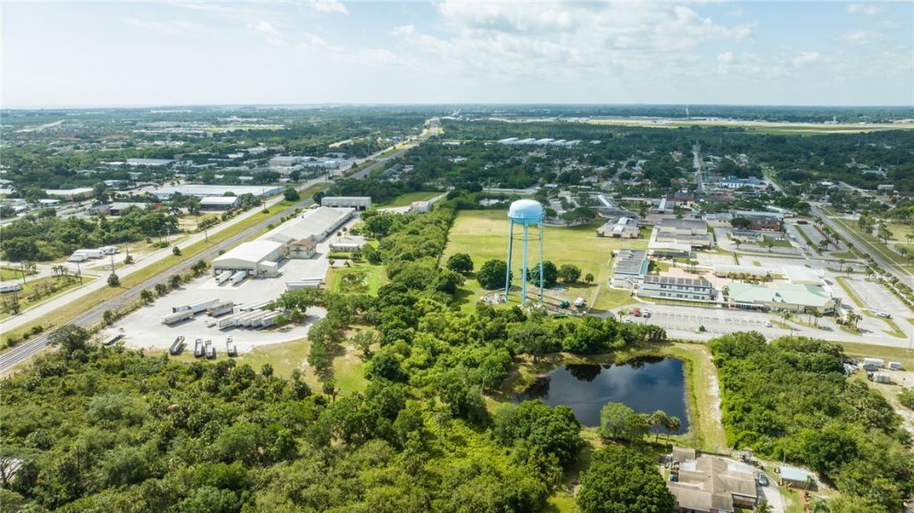 2600 45th Street, Vero Beach, FL 32967 Photo