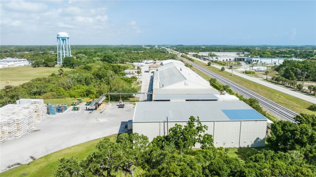 2600 45th Street, Vero Beach, FL 32967 Photo