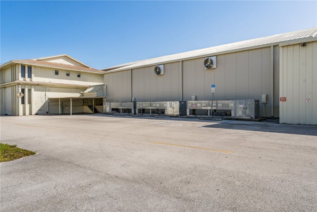 2600 45th Street, Vero Beach, FL 32967 Photo