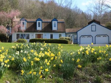 31 Cedar Hill, New Milford, CT 06755