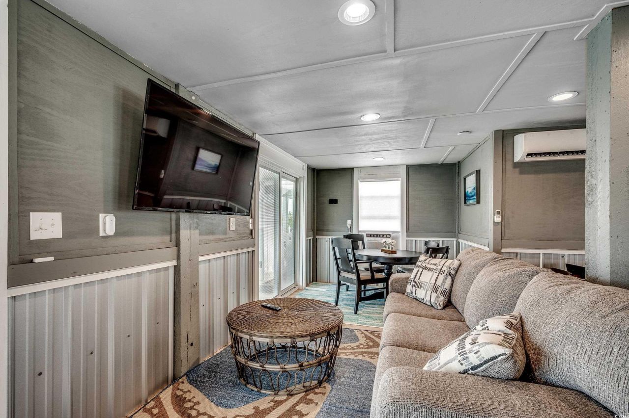 329 46th Ave. N Photo 6