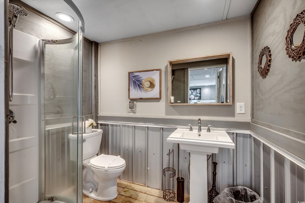 329 46th Ave. N Photo 7