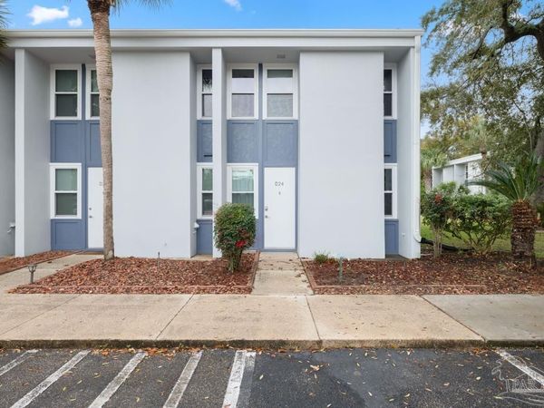 201 Pensacola Beach Rd, Unit D24, Gulf Breeze, FL 32561