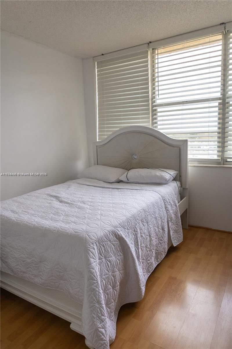 1300 Saint Charles Pl, Unit PH21, Pembroke Pines, FL 33026 Photo