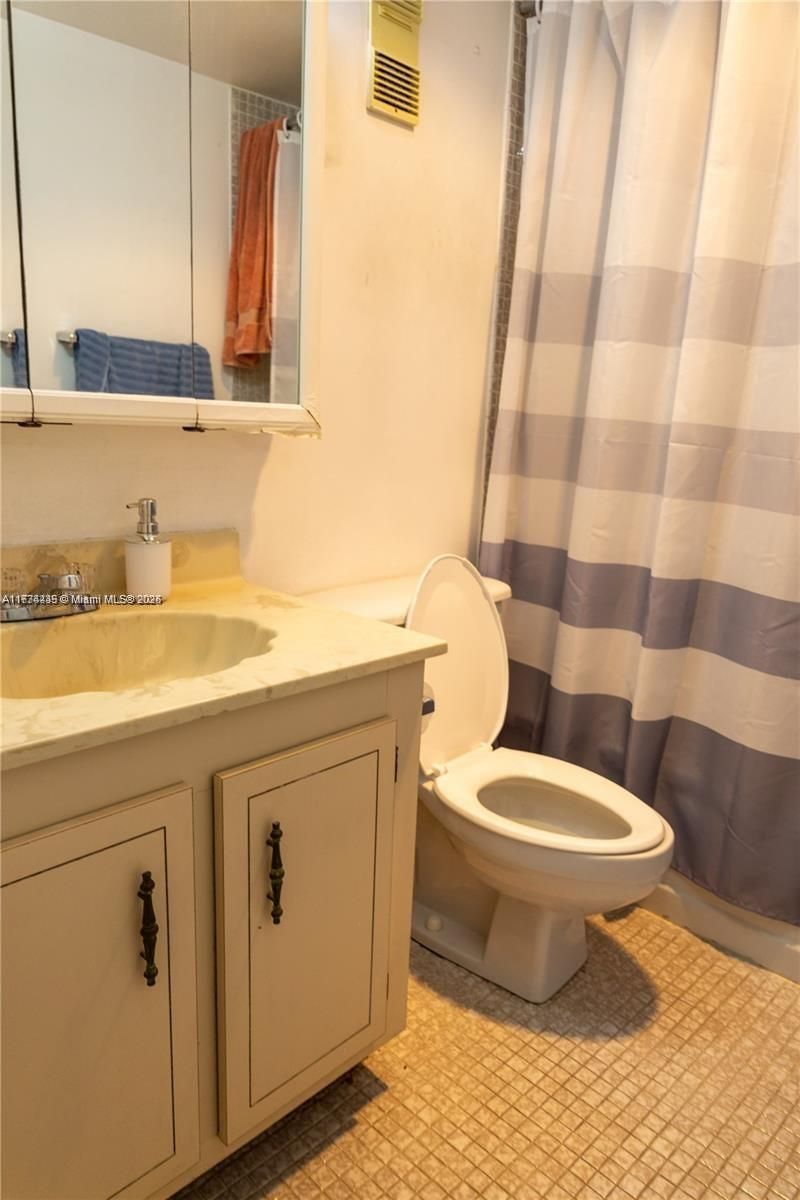 1300 Saint Charles Pl, Unit PH21, Pembroke Pines, FL 33026 Photo