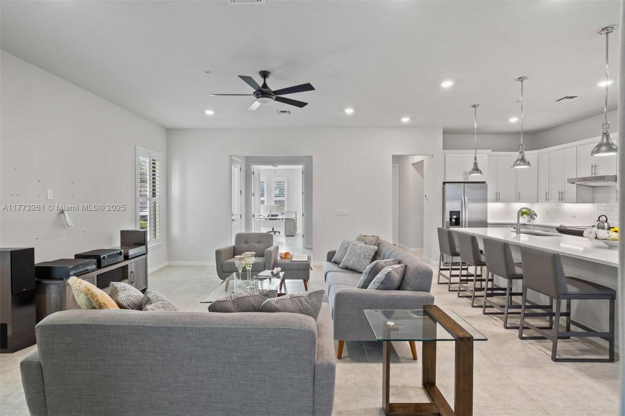 21824 Canadensis Cir, Unit 102, Boca Raton, FL 33428 Photo