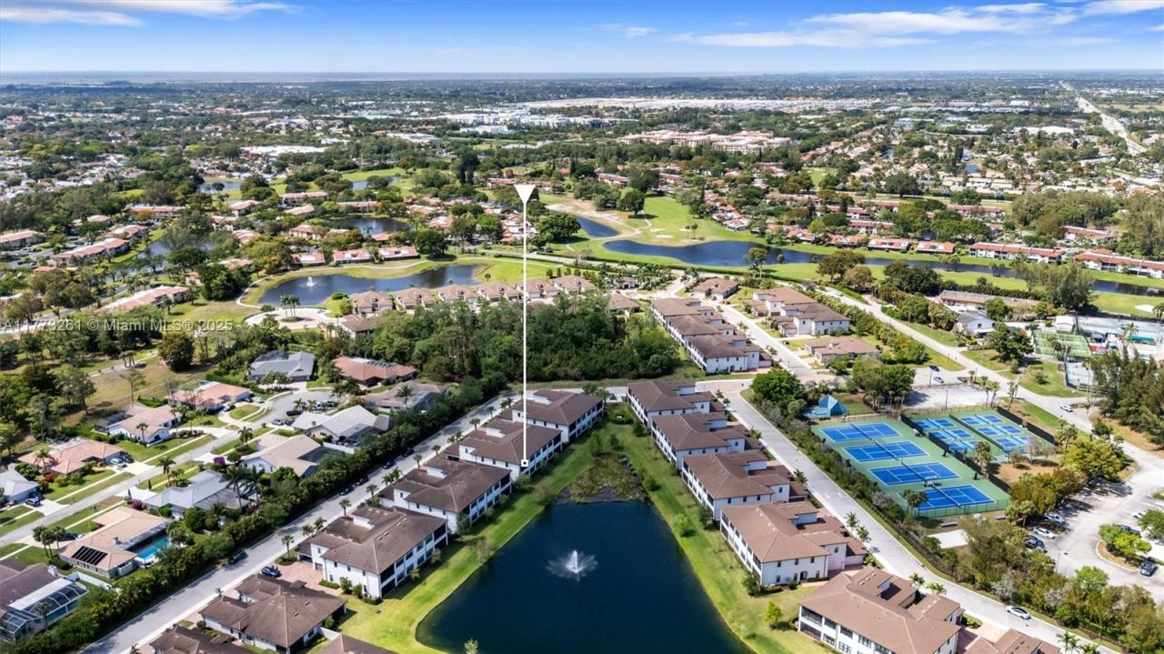 21824 Canadensis Cir, Unit 102, Boca Raton, FL 33428 Photo