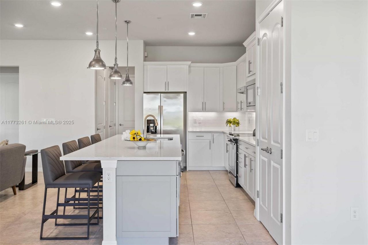 21824 Canadensis Cir, Unit 102, Boca Raton, FL 33428 Photo