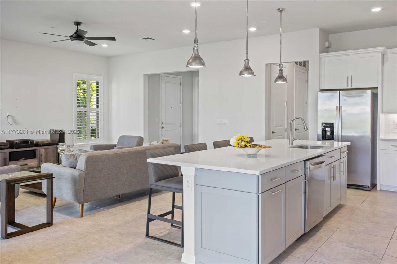 21824 Canadensis Cir, Unit 102, Boca Raton, FL 33428 Photo