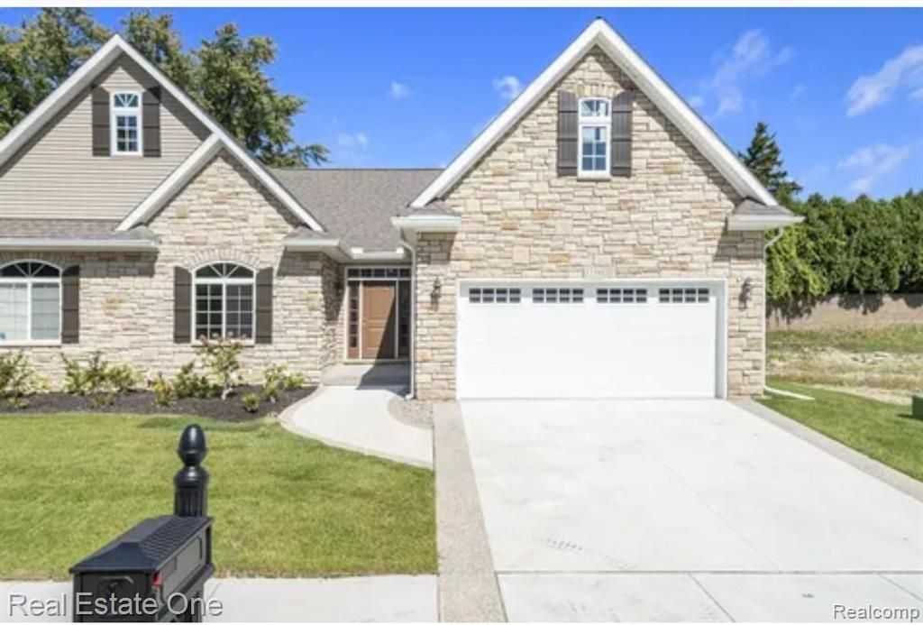 12280 Worthington, Grand Blanc, MI 48439 Main Photo