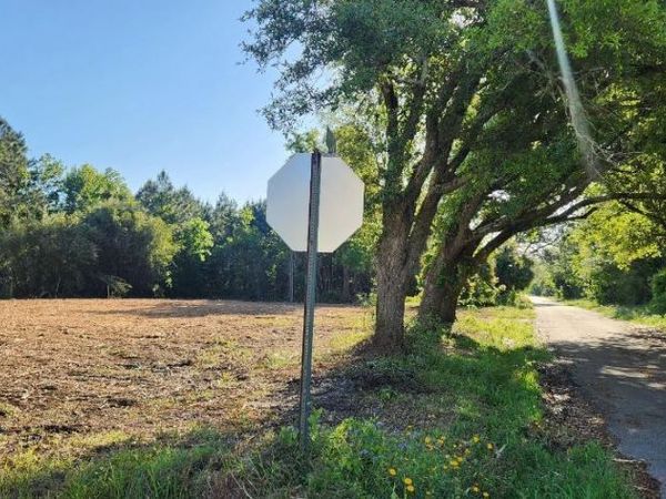 102 Mcclung Street, Pass Christian, MS 39571