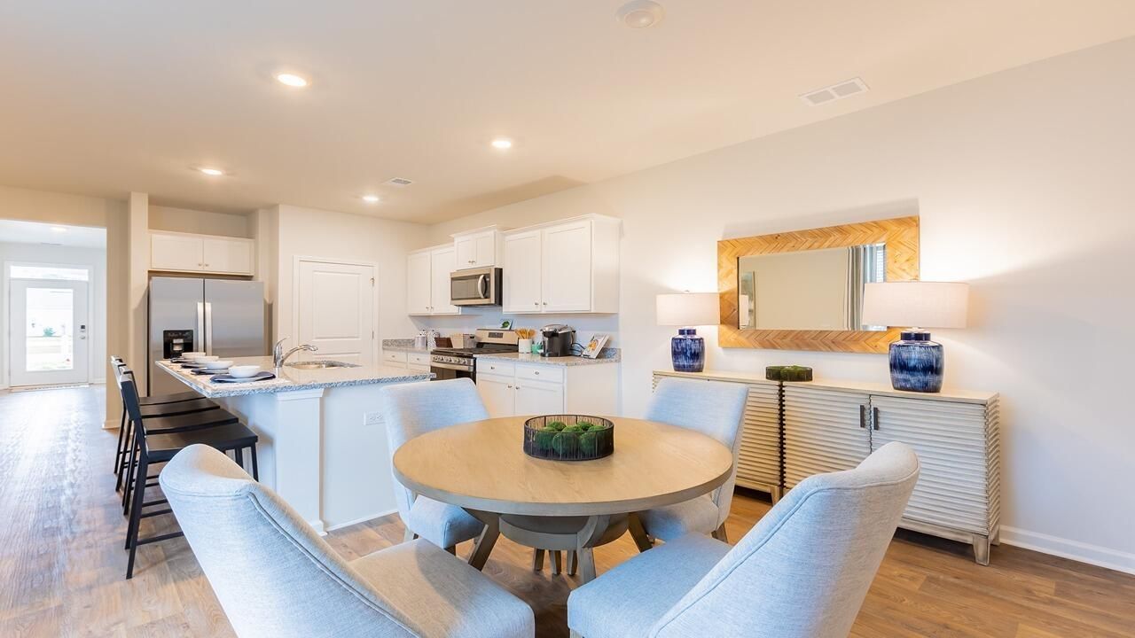 1092 Mulligan Drive Photo 4