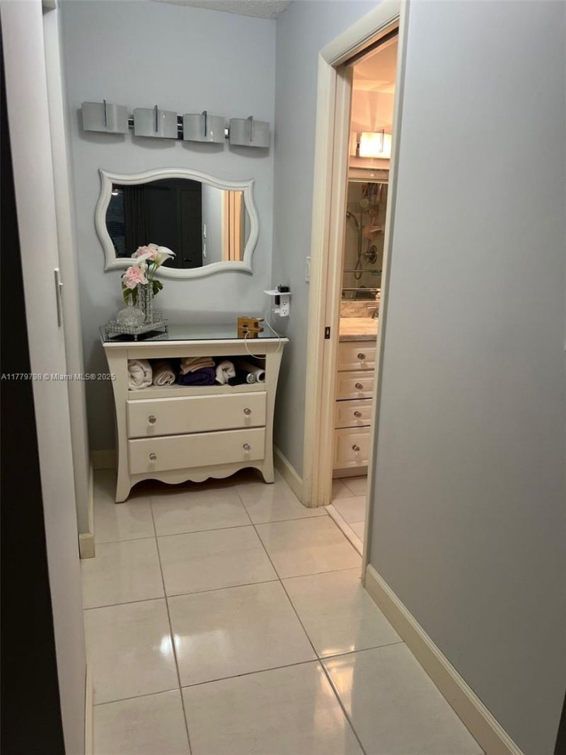 6200 NW 44th St, Unit 204, Lauderhill, FL 33319 Photo