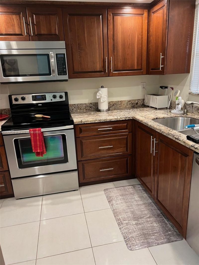 6200 NW 44th St, Unit 204, Lauderhill, FL 33319 Photo