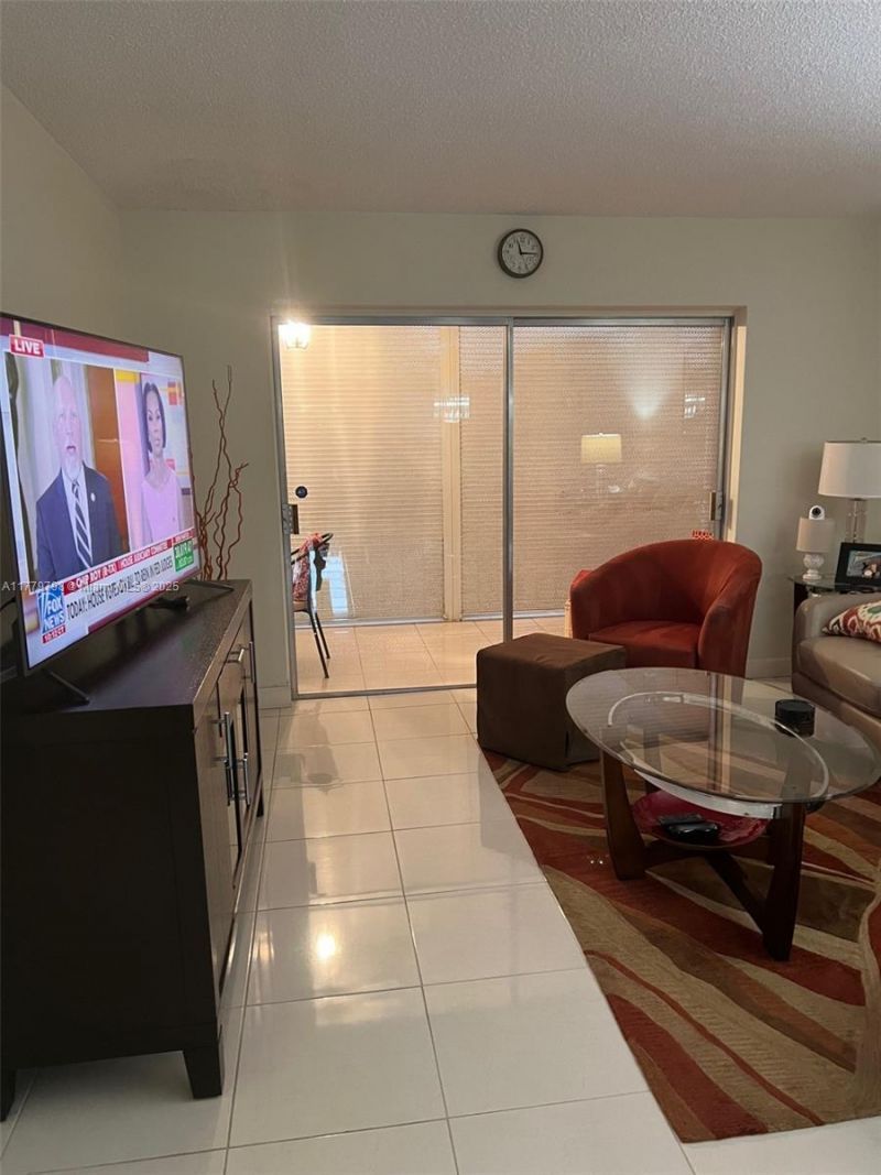 6200 NW 44th St, Unit 204, Lauderhill, FL 33319 Photo