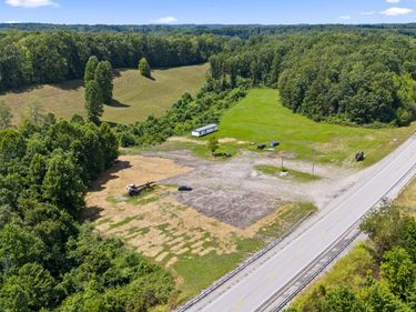 4737 ky-11, Beattyville, KY 41311