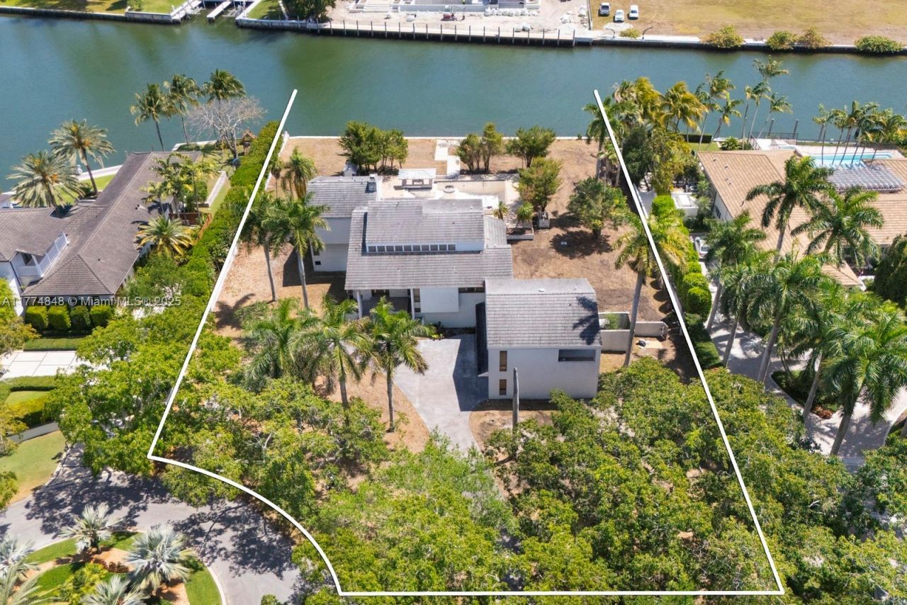 30 Leucadendra Dr, Coral Gables, FL 33156 Photo