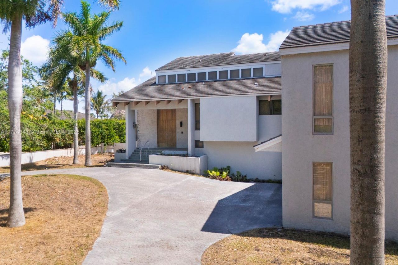 30 Leucadendra Dr, Coral Gables, FL 33156 Photo