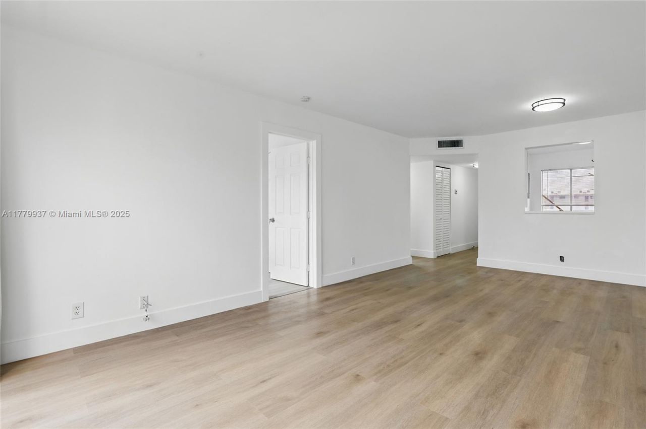 8540 N Sherman Cir, Unit 408, Miramar, FL 33025 Photo