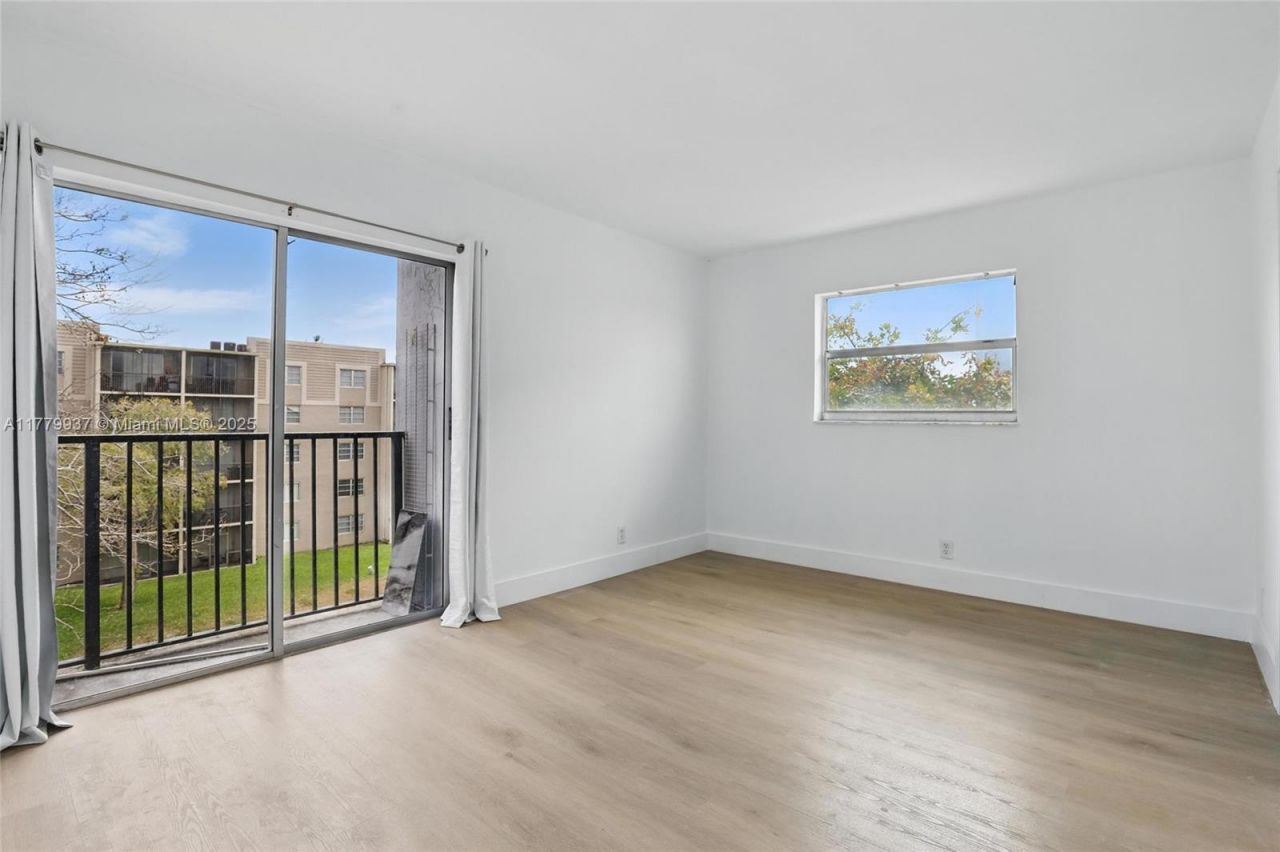 8540 N Sherman Cir, Unit 408, Miramar, FL 33025 Photo