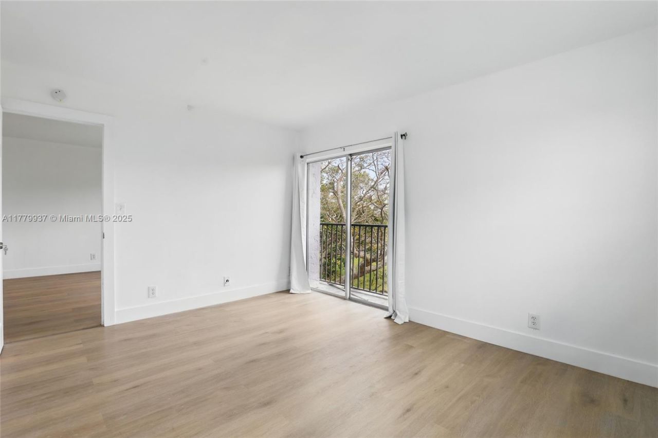 8540 N Sherman Cir, Unit 408, Miramar, FL 33025 Photo