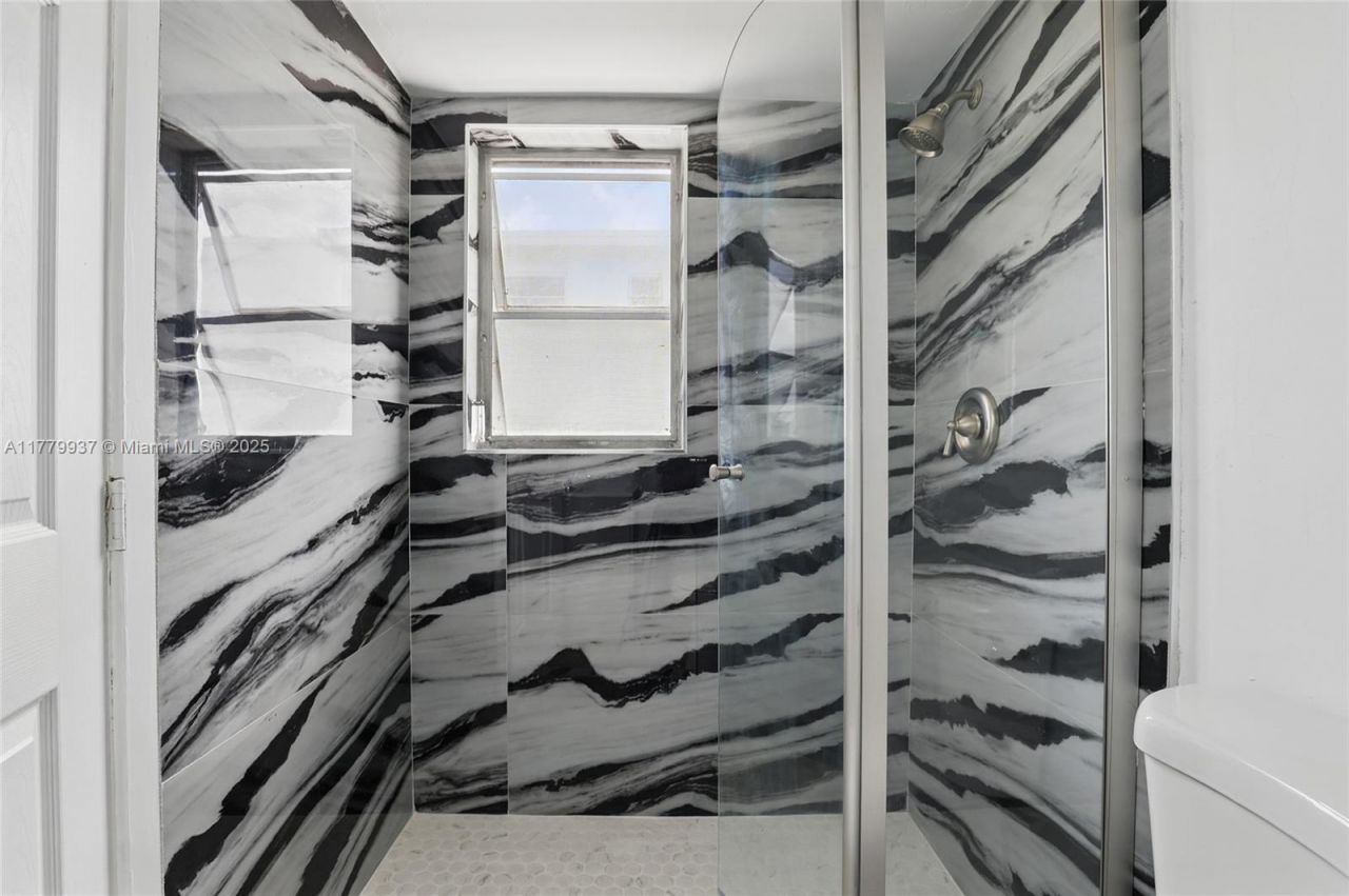 8540 N Sherman Cir, Unit 408, Miramar, FL 33025 Photo