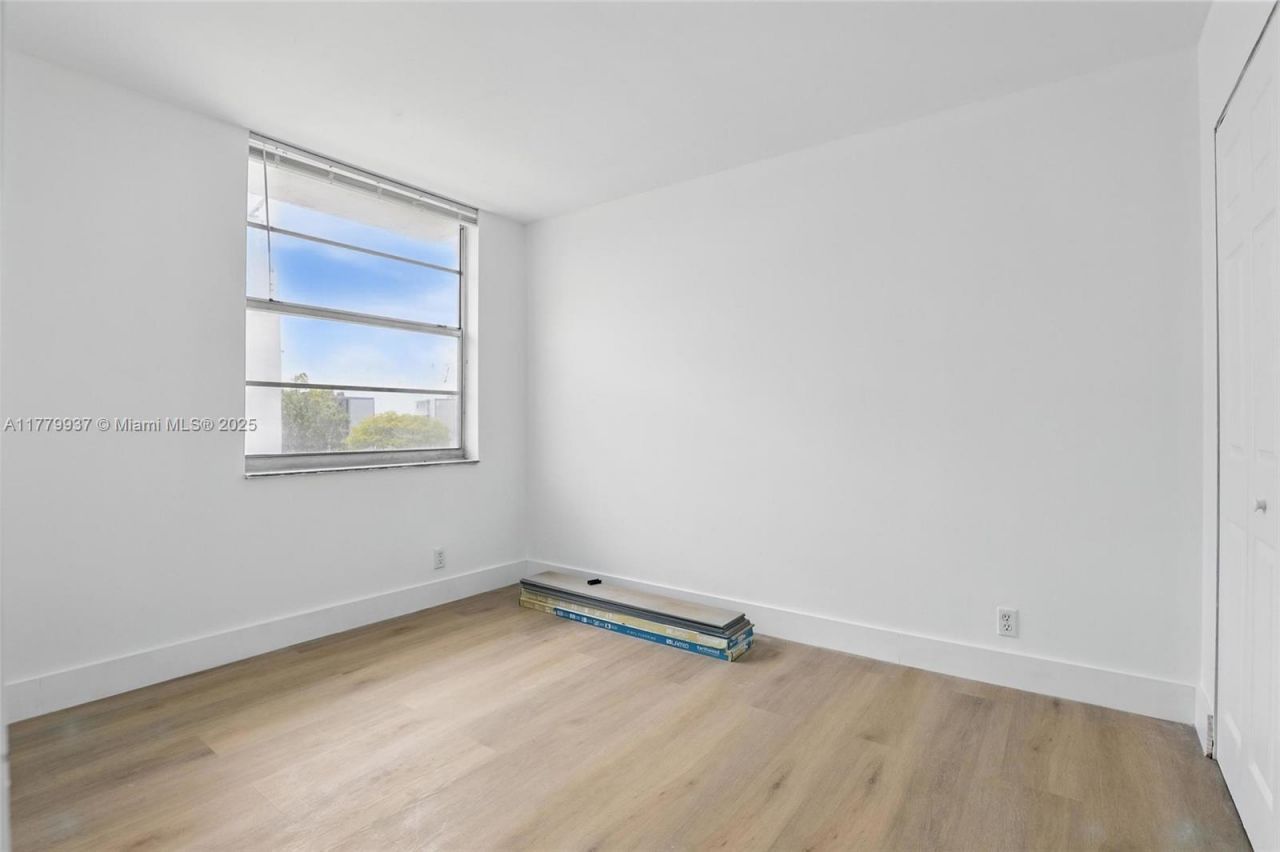 8540 N Sherman Cir, Unit 408, Miramar, FL 33025 Photo