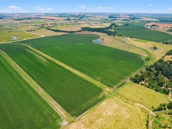 1117 County Road 423, Taylor, TX 76574