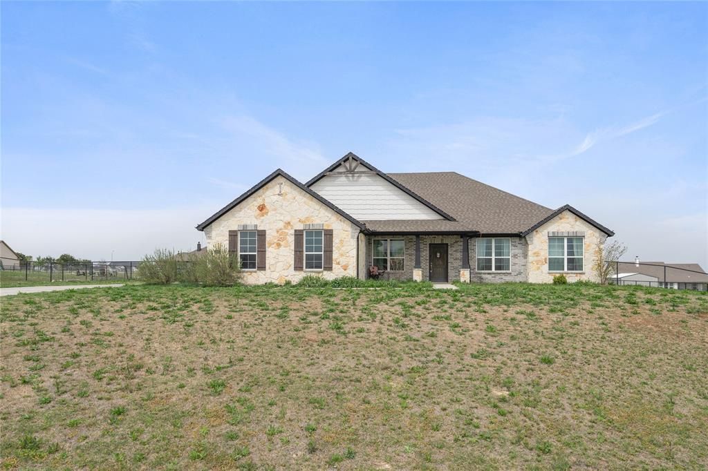 5017 Freestone Drive, Weatherford, TX 76085 Main Photo