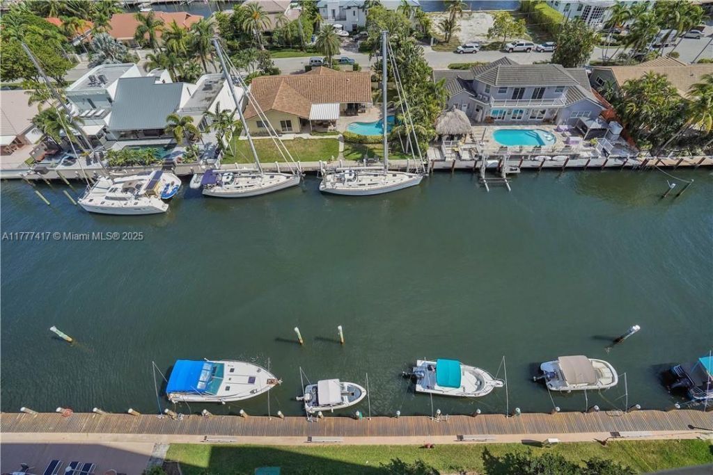 2881 NE 33rd Ct, Unit PHC, Fort Lauderdale, FL 33306 Photo