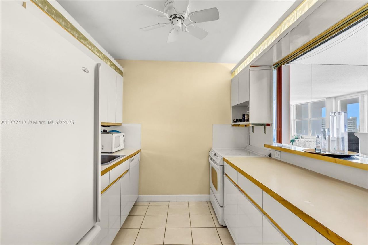 2881 NE 33rd Ct, Unit PHC, Fort Lauderdale, FL 33306 Photo