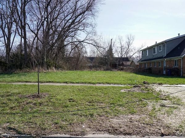 14630 SOUTHFIELD Freeway, Detroit, MI 48223