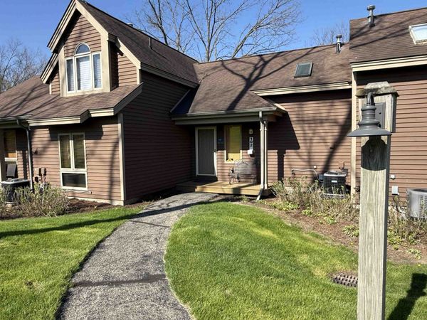 102 Walnut Hill Drive, GALENA, IL 61036