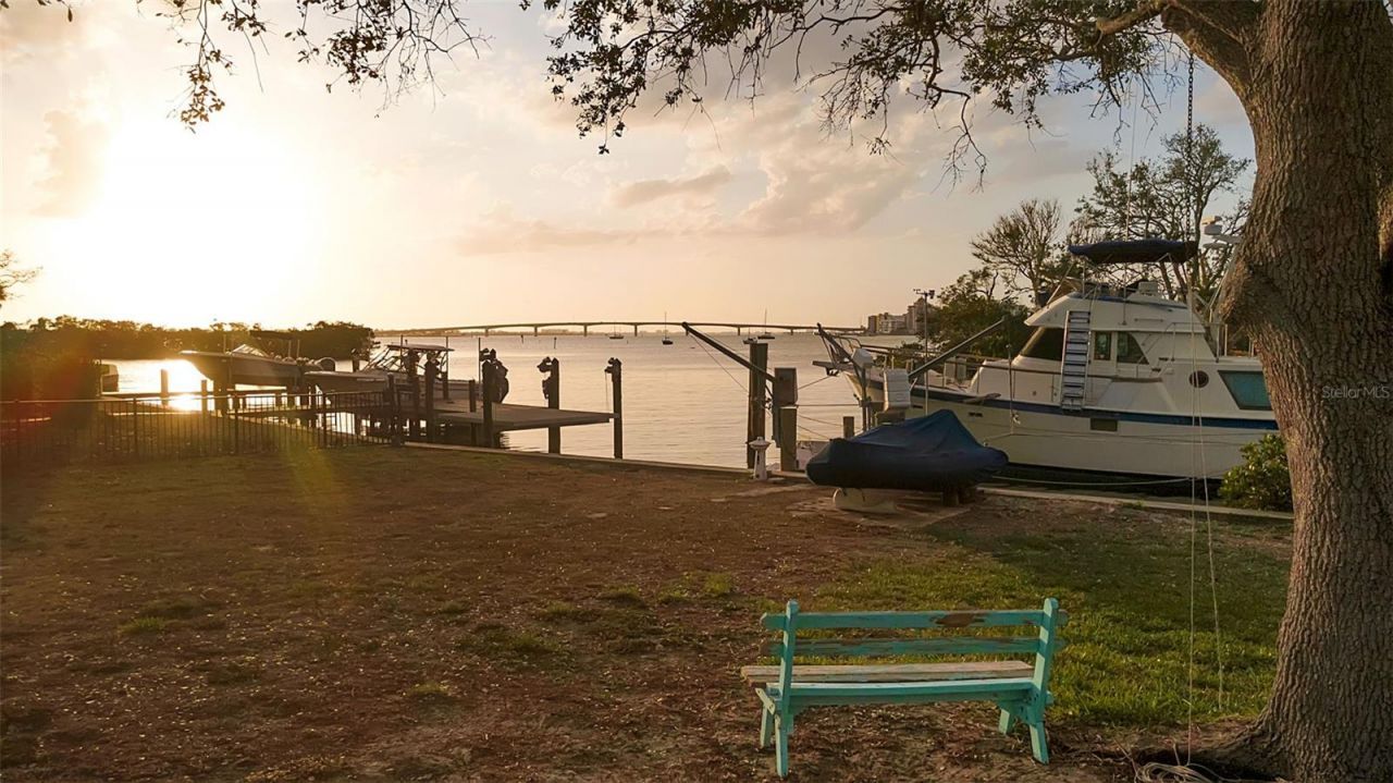 1479 Bay Point Drive, Sarasota, FL 34236 Photo