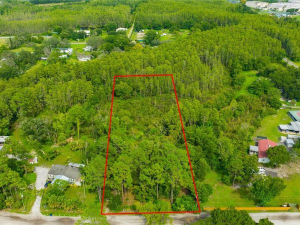 7408 TOM DRIVE, LAND O LAKES, FL 34638