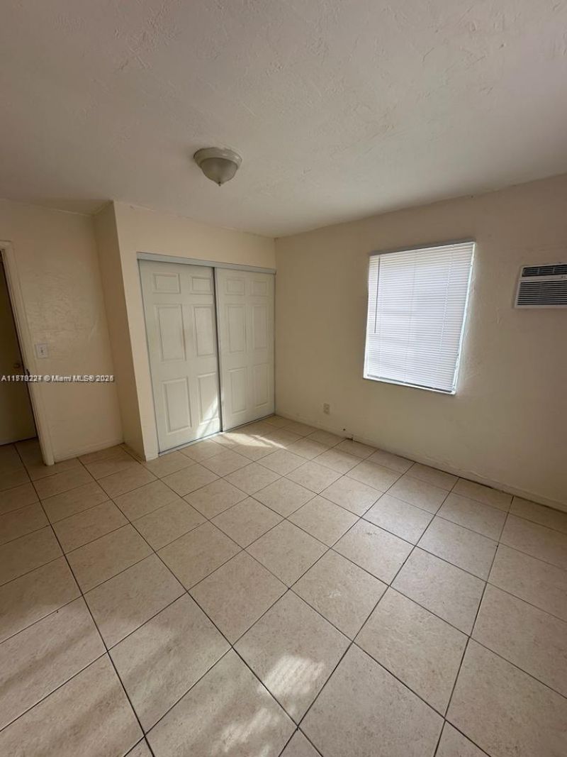 756 NW 5th St, Hallandale Beach, FL 33009 Photo