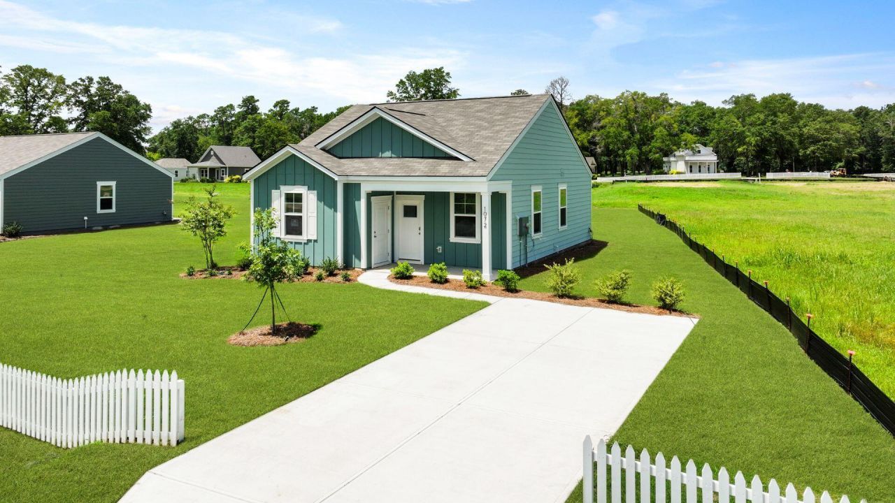 1072 Refuge Way Photo 4