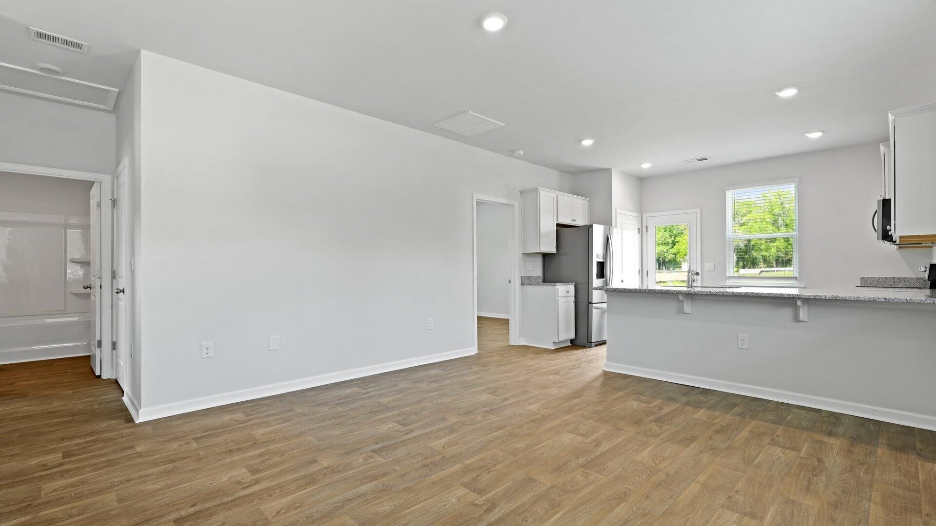 1072 Refuge Way Photo 4