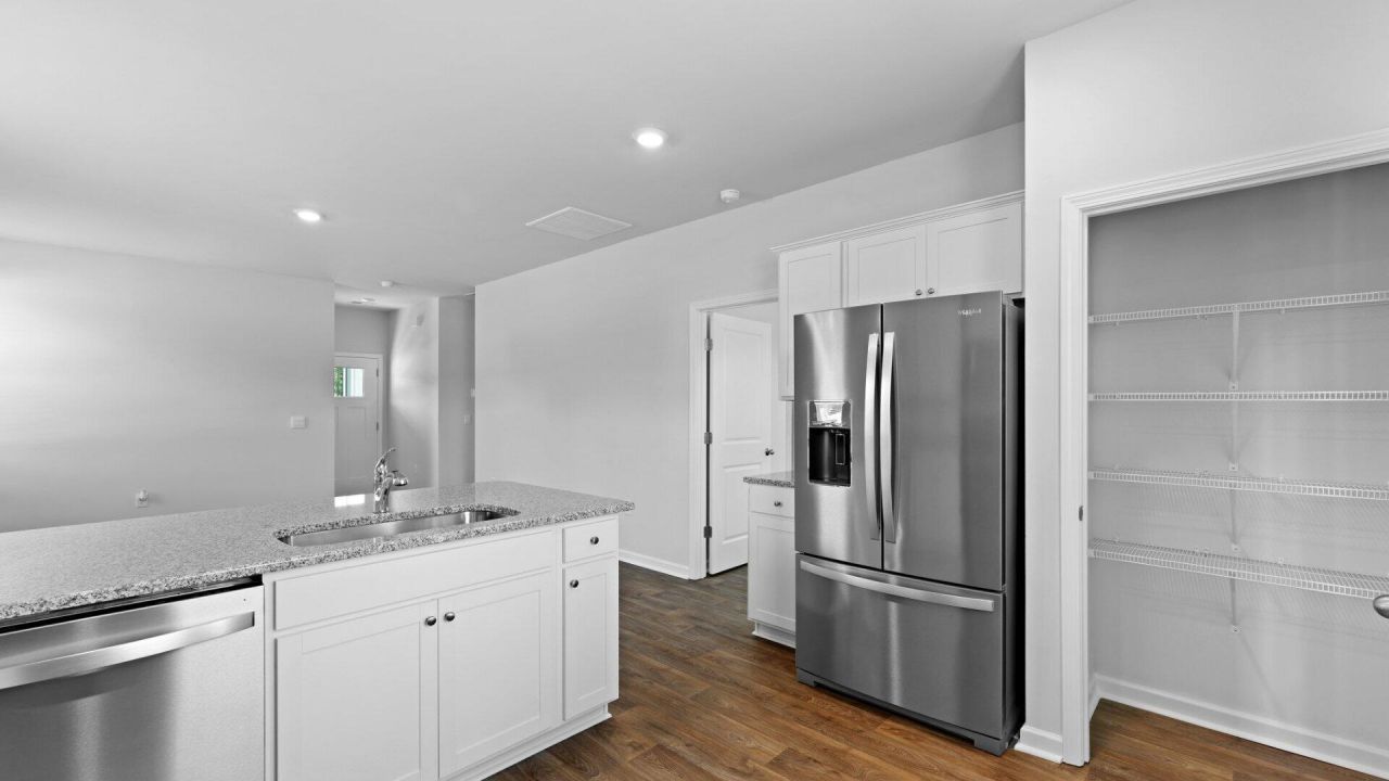 1072 Refuge Way Photo 7