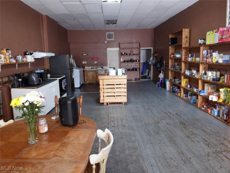 39 E Main Street, Crooksville, OH 43731 Photo 2