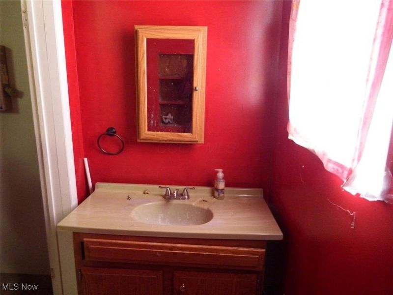 39 E Main Street, Crooksville, OH 43731 Photo 24