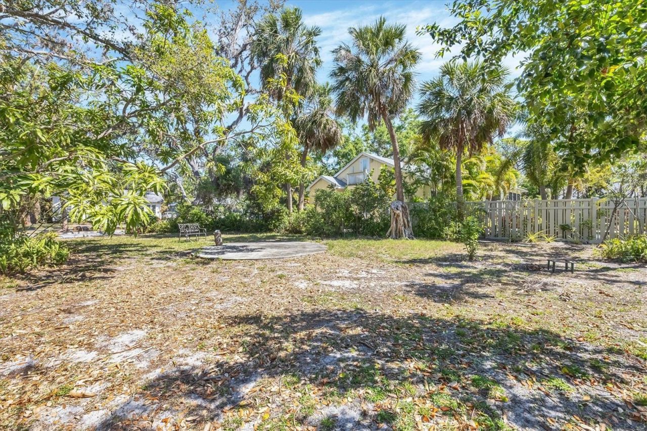 2315 Mcclellan Parkway, Sarasota, FL 34239 Photo