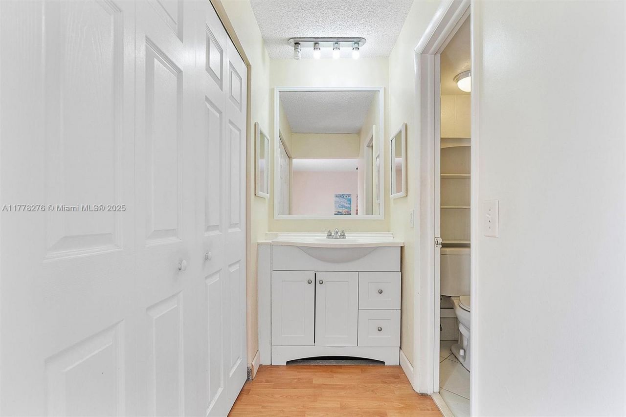 6668 SW 41st Pl, Unit 29, Davie, FL 33314 Photo