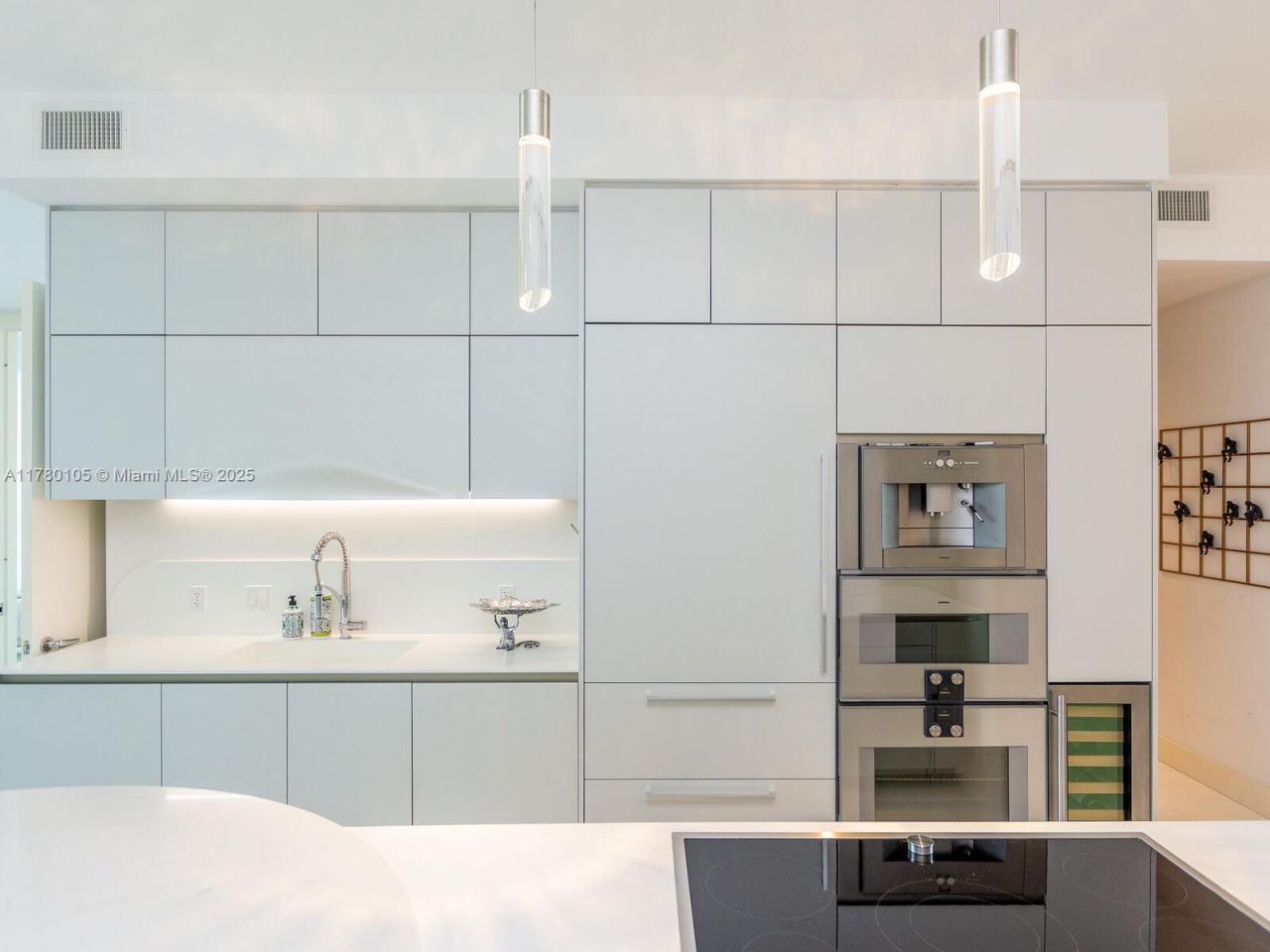 16901 Collins Ave, Unit 703, Sunny Isles Beach, FL 33160 Photo