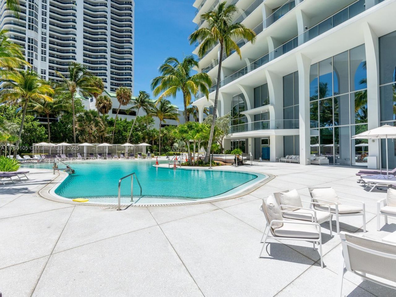 16901 Collins Ave, Unit 703, Sunny Isles Beach, FL 33160 Photo