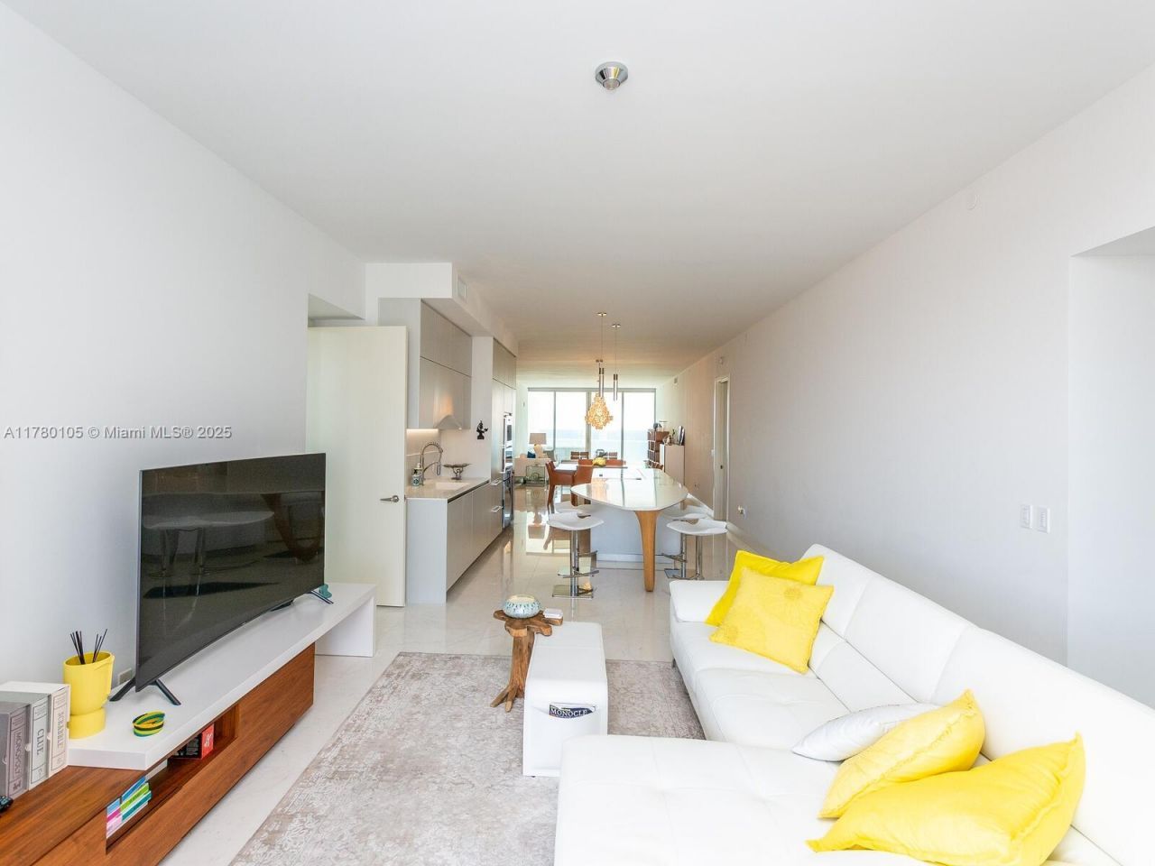 16901 Collins Ave, Unit 703, Sunny Isles Beach, FL 33160 Photo